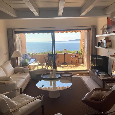Vue Mer, Acces Prive Plage, Piscine Apartment *